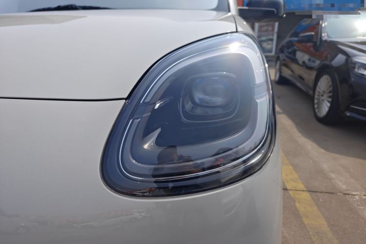 Used Wuling Hongguang MINIEV 2025 Four-Door Version Advanced Edition Left Front Headlight