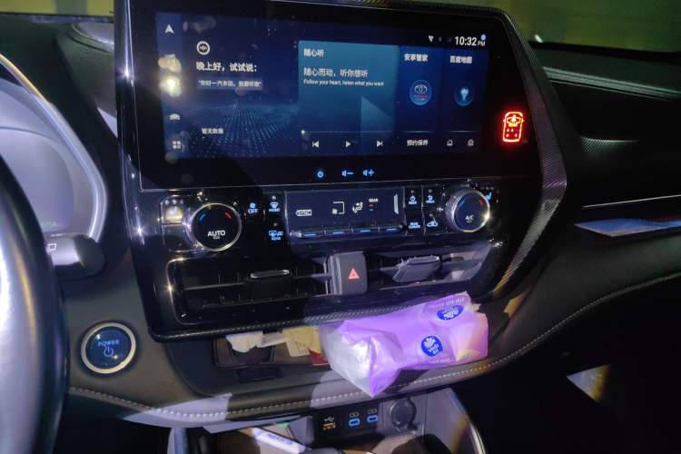 Used Toyota Crown Kluger 2022 2.5L HEV Four-Wheel Drive Premium Edition Audio And AC Panel