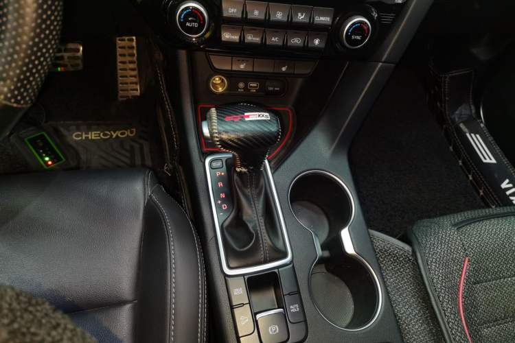 Used Kia KX5 2017 1.6T Automatic Two-Wheel Drive 15th Anniversary Special Edition DLX