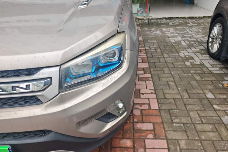 Used CHANGAN CS75 2014 2.0L Manual Luxury Version China V Standard Left Front Headlight