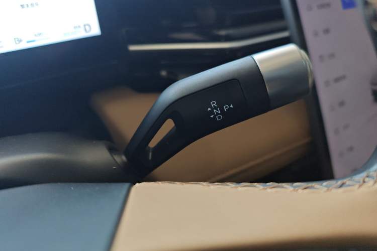 Used Geely Galaxy L6 2023 125km PLUS