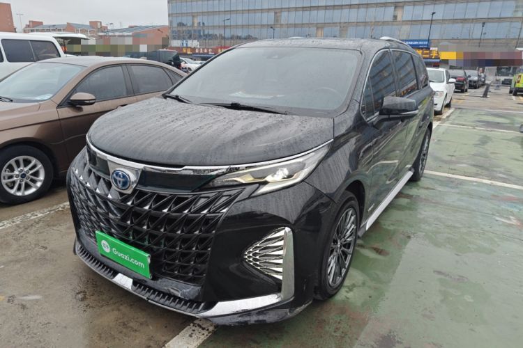 Used Toyota Granvia 2023 2.5L Hybrid Comfort Edition
