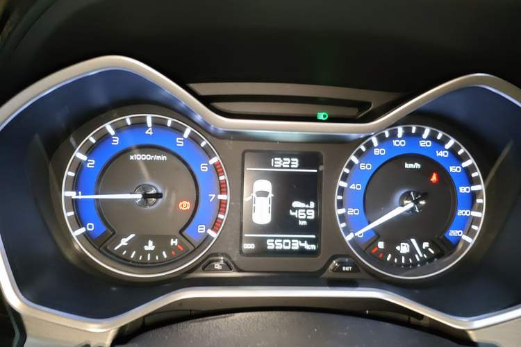 Used Geely Auto Vision X3 2019 Upgraded Model 1.5L Manual Elite Version