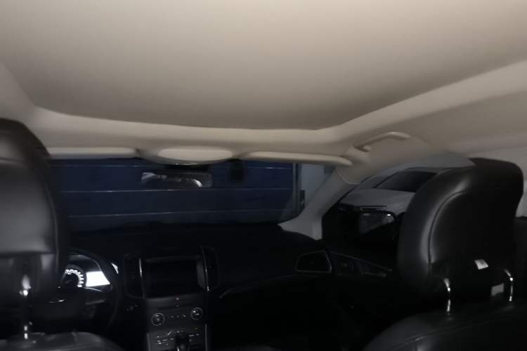 Used Ford Edge 2016 EcoBoost 245 Four-Wheel Drive Titanium Edition 7-Seater Headliner