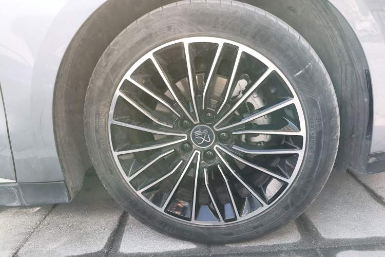 Used BYD Han 2022 DM-i 121KM Prestige Model