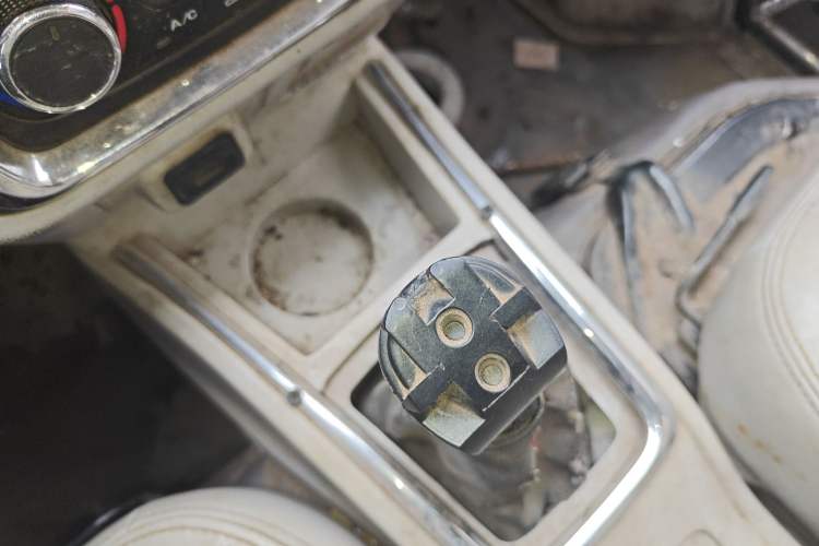 Used Jinbei New Hiace X30L 2016 1.5L Business Edition DLCG14 Gear Lever