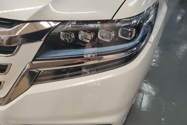 Used Honda Elysion 2019 2.0L Hybrid Comfort Edition Left Front Headlight