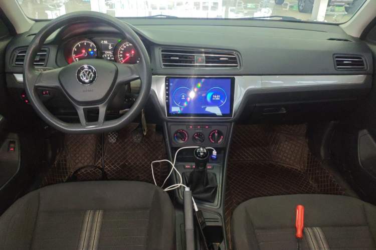 Used Volkswagen Lavida 2019 Lavida Start 1.5L Manual Fashion Edition China VI Standard
