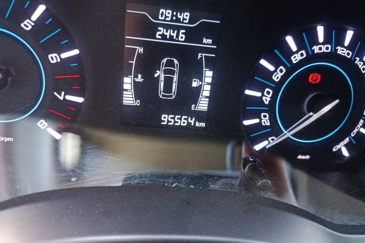 Used Chery Tiggo 3 2016 1.6L Manual Fashion Edition Odometer Close Up