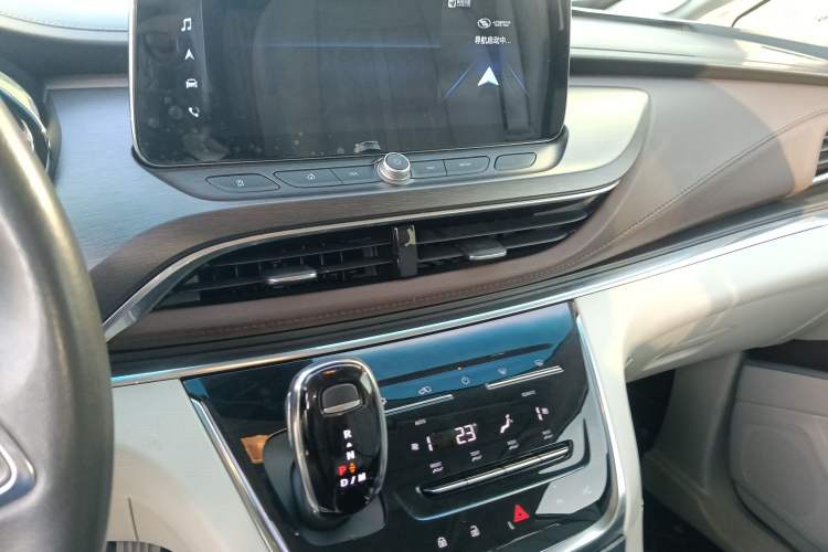 Used Buick GL8 2022 Land Executive Class 652T Prestige Model
