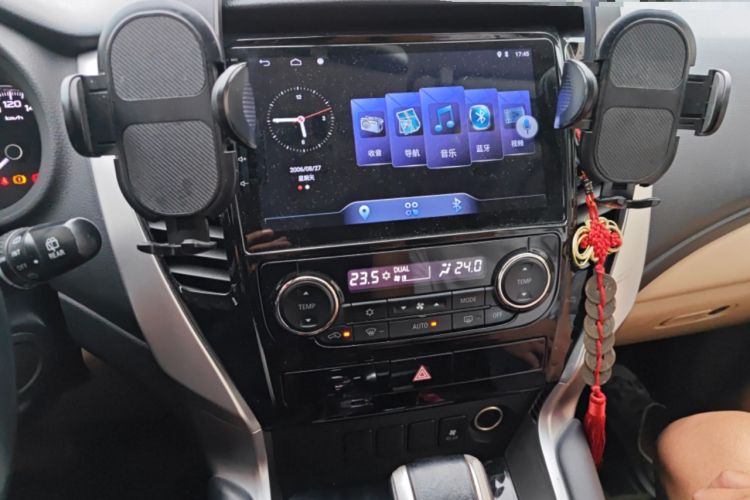 Used Mitsubishi Pajero Sport  Audio And AC Panel