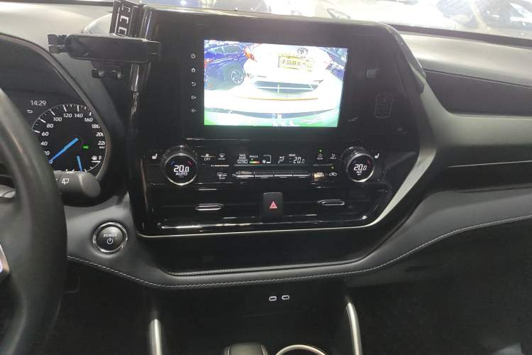 Used Toyota Highlander 2023 2.5L Smart Electric Hybrid Dual-Motor All-Wheel-Drive Luxury 7-Seater