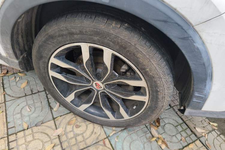 Used Roewe RX5 2016 20T Two-Wheel Drive Automatic Internet Smart Edition