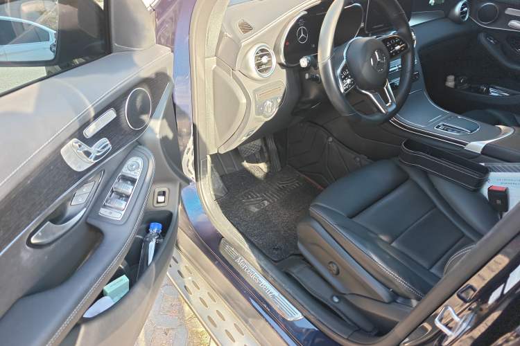 Used Mercedes-Benz GLC Coupe 2022 Refreshed GLC 300 4MATIC Coupe SUV