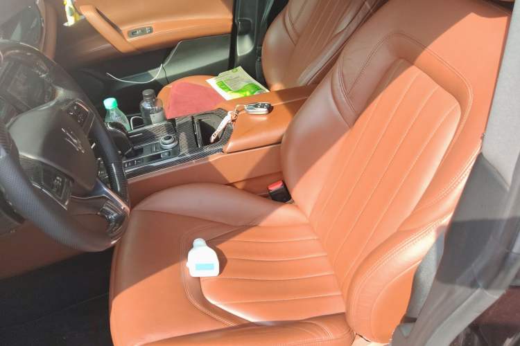 Used Maserati President 2017 3.0T Standard Model Left Front Seat