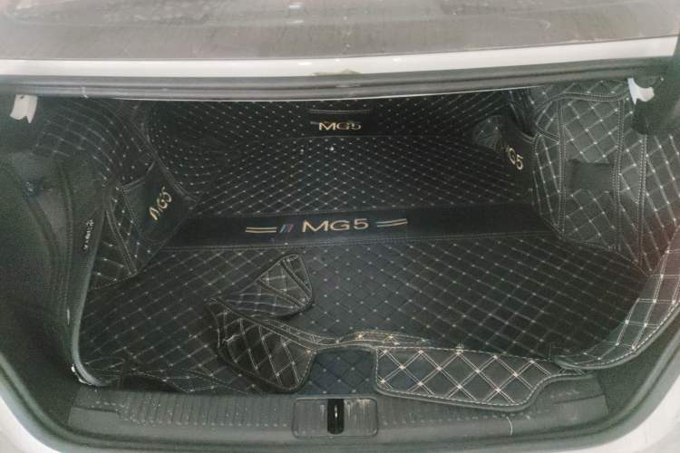 Used MG 5 2021 180 DVVT CVT Youth Luxury Edition