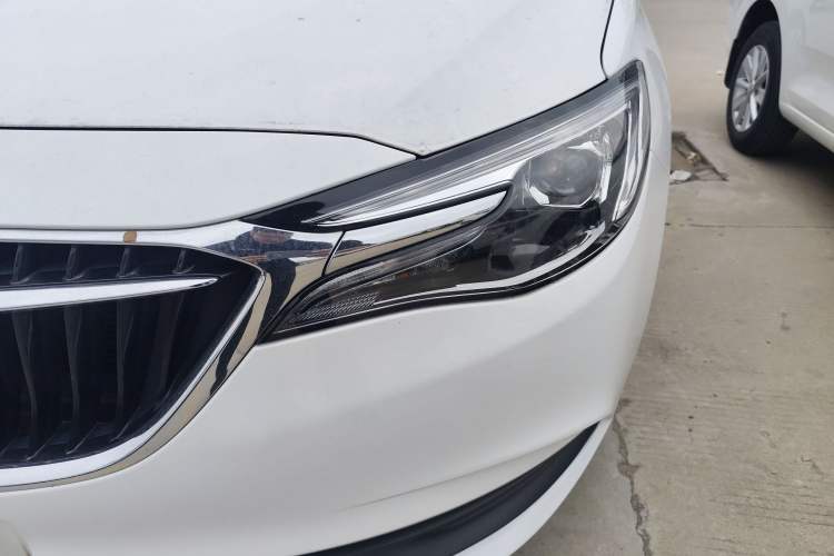 Used Buick GT 2021 Revised Version Flagship 1.5L Automatic Elite Edition Left Front Headlight