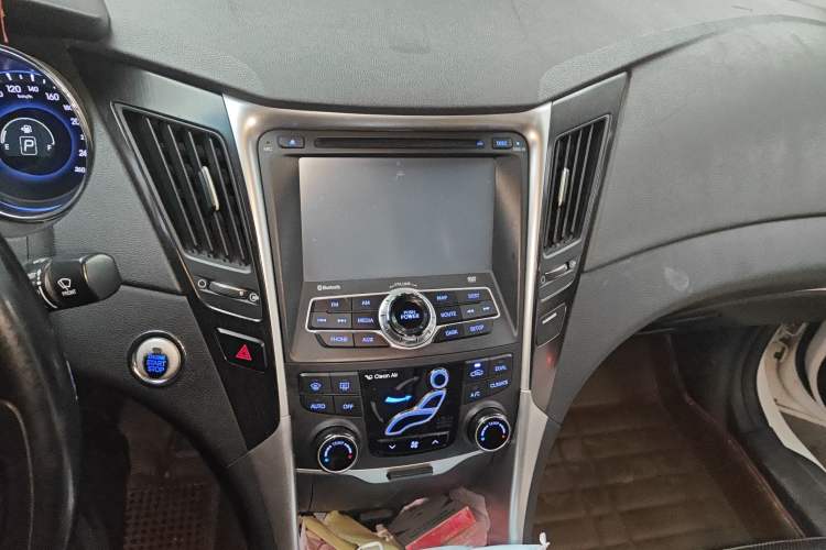 Used Hyundai Sonata 2013 2.4L Automatic Luxury Version China IV Standard
