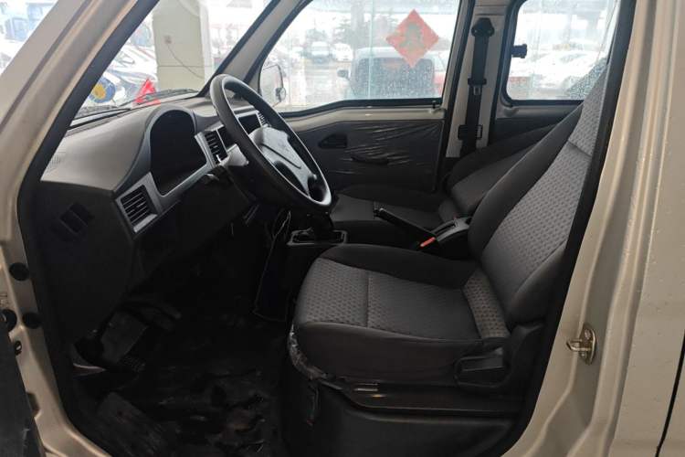 Used Wuling Zhiguang 2019 1.2L Van Utility Model 5-Seater