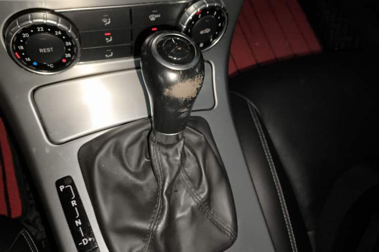 Used Mercedes-Benz SLK-Class 2011 SLK 200 Fashion Model
