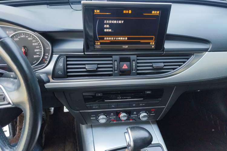 Used Audi A6L 2015 TFSI Millionth Anniversary Intelligent Model Audio And AC Panel