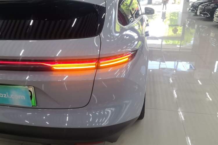 Used Nio ET5T 2023 75 kWh Touring