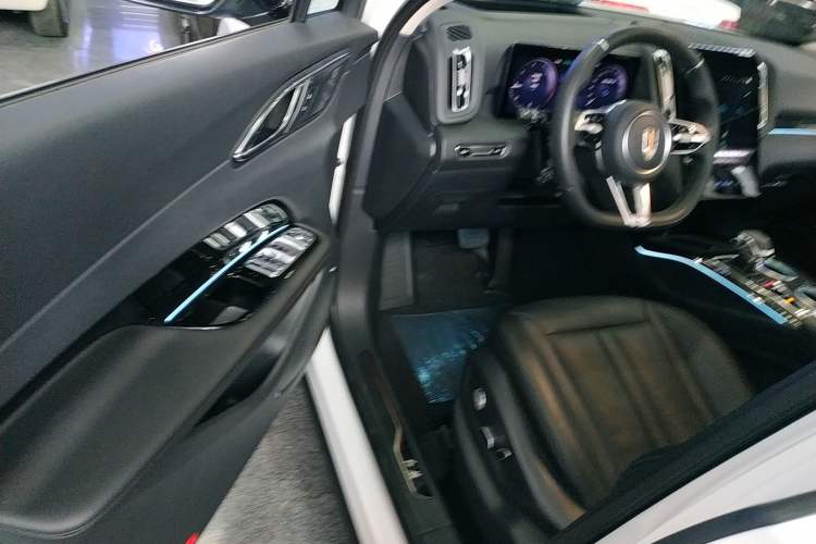 Used Hongqi HS3 2023 2.0T All-Wheel-Drive Youwei Version
