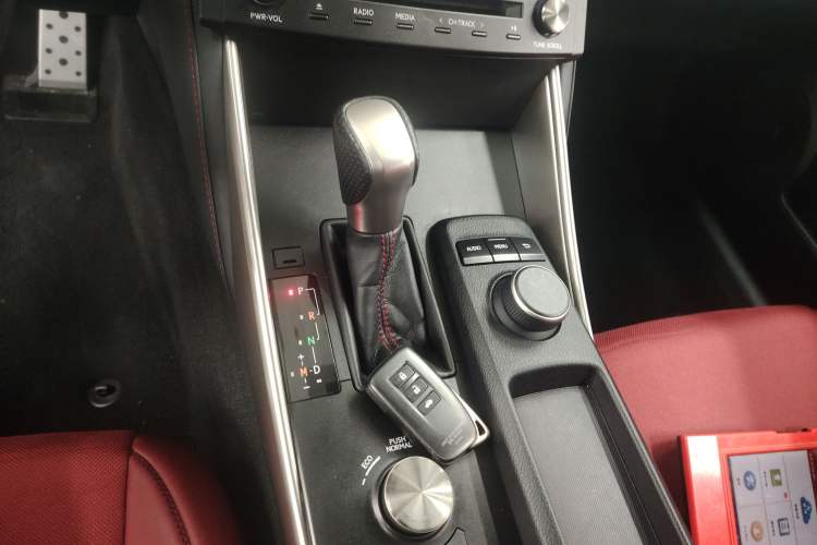 Used Lexus IS 2015 200t F SPORT