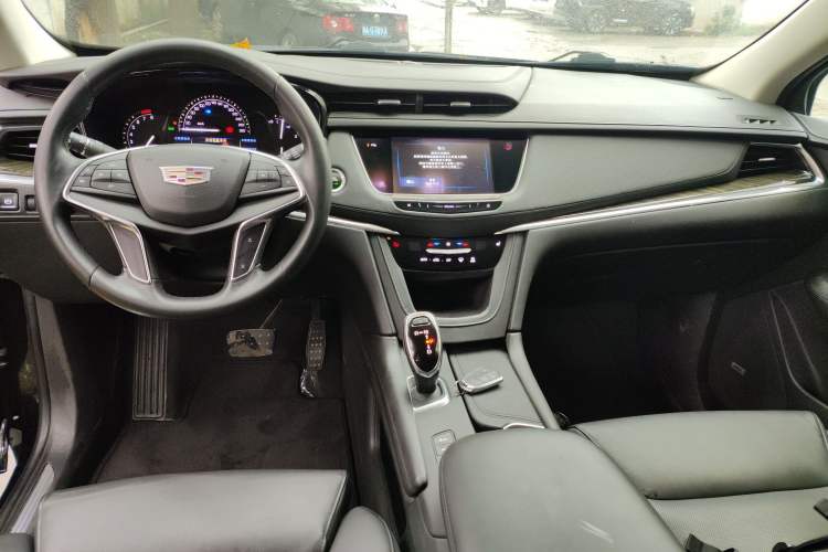 Used Cadillac XT5 2017 Anniversary Edition 28T Four-Wheel Drive Luxury Model
