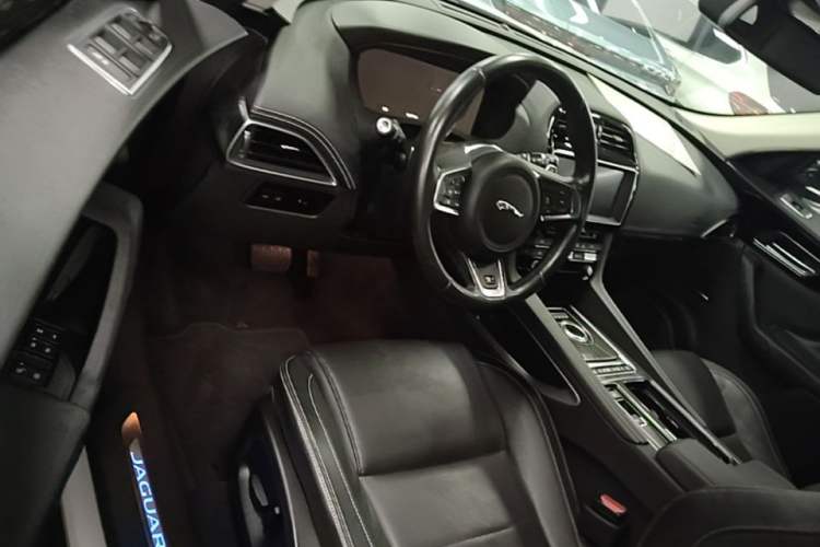 Used Jaguar F-PACE 2018 3.0 SC Four-Wheel Drive R-Sport Sport Edition
