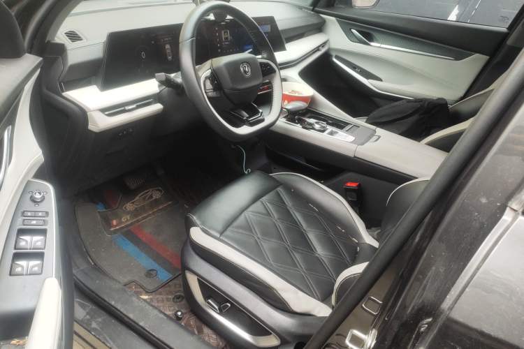 Used CHANGAN CS75 PLUS 2023 3rd Generation 1.5T Automatic Prestige Model Left Front Seat