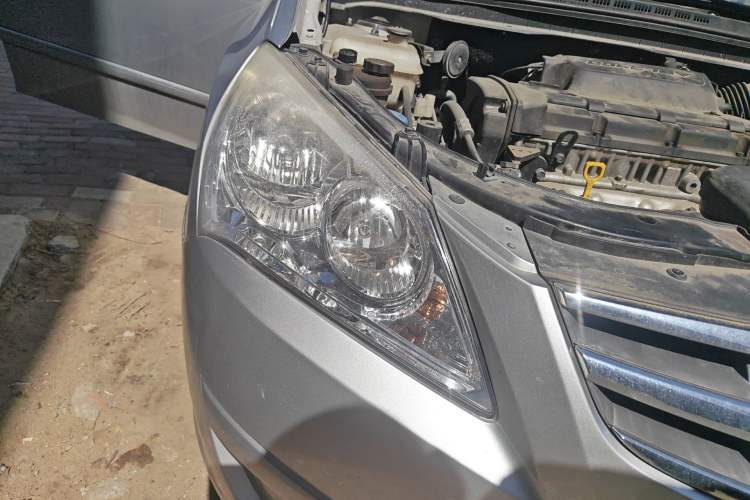 Used Hyundai Celesta 2008 1.8L MT GLS Right Front Headlight