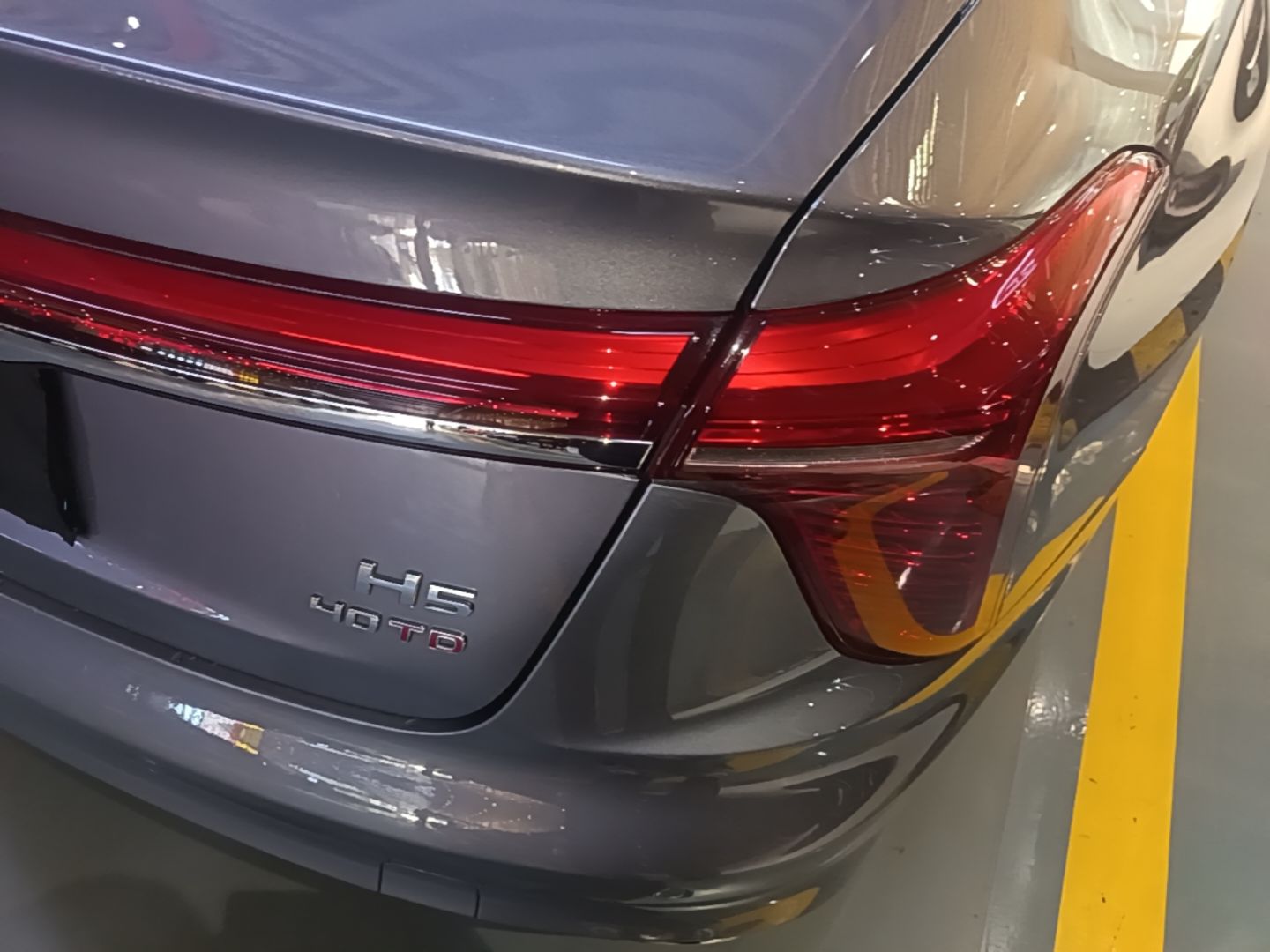 Hongqi H5 2023 2.0T Automatic Smart Connect Flagship Edition - Chinese Trim Ling — снимка 9