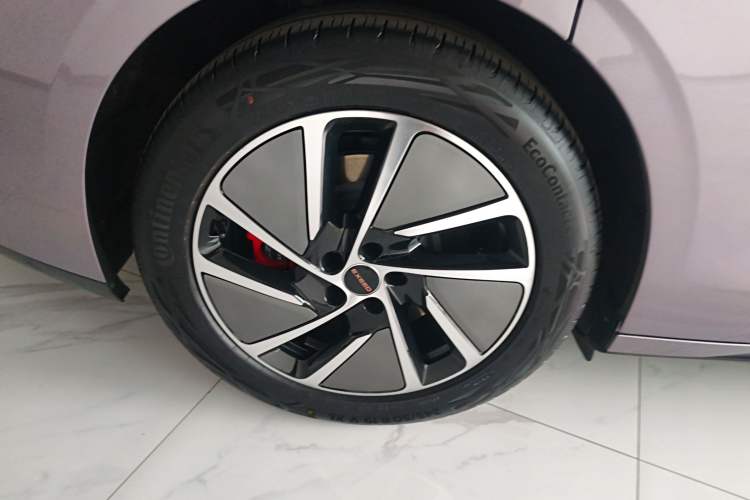 Used EXEED Star Era ES 2025 Extended-Range Max Urban Assisted Driving Exterior 5