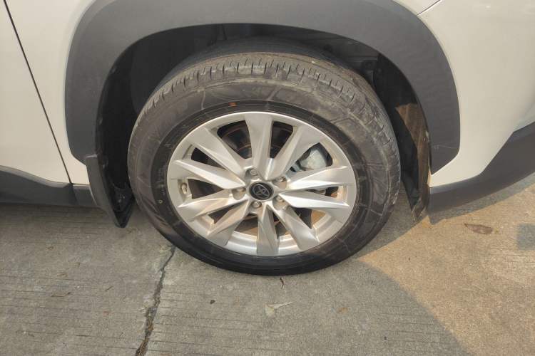 Used Toyota Corolla Cross 2022 2.0L Elite Edition Right Front Wheel Hub