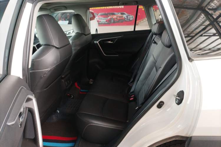 Used Toyota RAV4 2021 2.0L CVT Two-Wheel Drive Prestige Edition