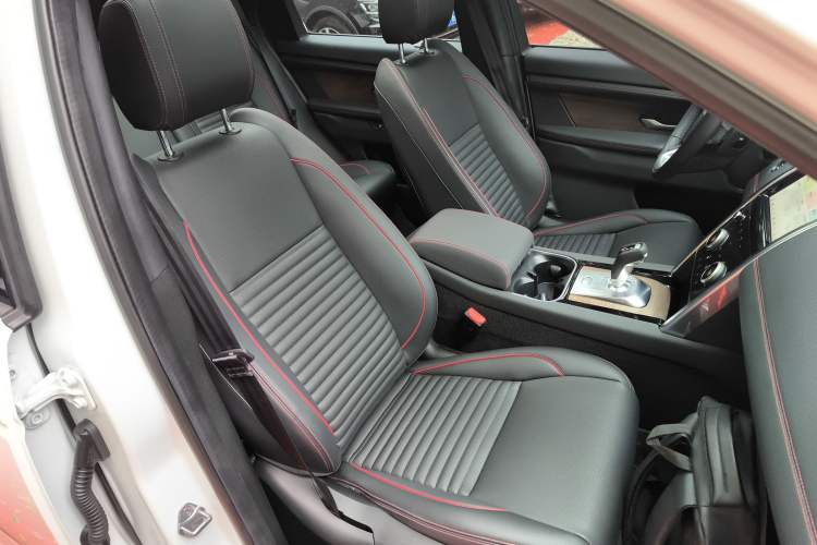 Used Land Rover Discovery Sport 2020 249 PS R-Dynamic Performance Edition