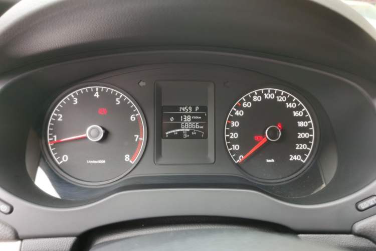 Used Volkswagen Sagitar 2014 Revised Version 1.6L Automatic Comfort Edition
