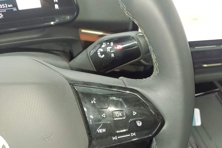 Used Volkswagen ID.UNYX 2024 Pro Long-Range Version Gear Lever