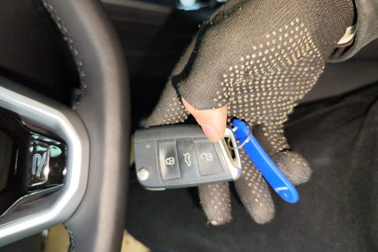 Used Volkswagen Tiguan L 2023 Restyled 330TSI Automatic Two-Wheel Drive R-Line Enhanced Comfort Version