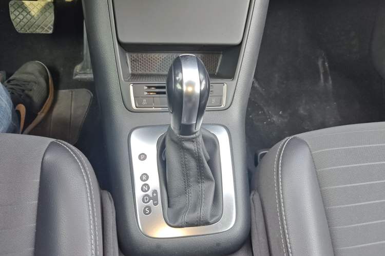 Used Volkswagen Tiguan L 2016 300TSI Automatic Two-Wheel Drive Trend Edition