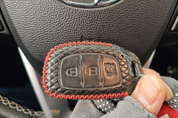 Used Hyundai ix25 2017 1.6L Automatic Smart Version Vehicle Key