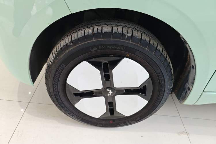Used Wuling Hongguang MINIEV 2024 3rd Generation 215km Advanced Version
