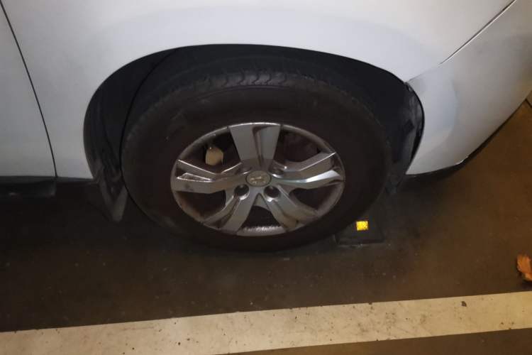 Used Peugeot 2008 2014 1.6L Automatic Trend Edition Right Front Wheel Hub