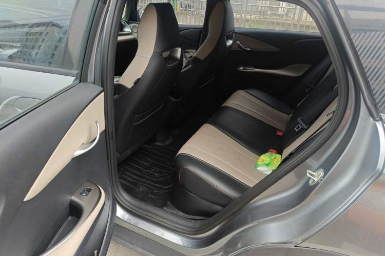 Used BYD Dolphin 2023 420 km Fashion Edition
