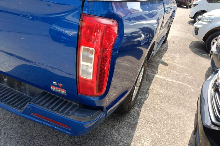 Used Great Wall Poer 2019 2.0T Commercial Version Manual Diesel Two-Wheel Drive Elite Long-Box GW4D20M
