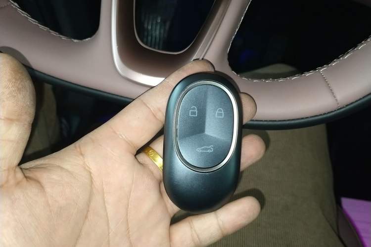 Used Nio EC6 2024 75 kWh