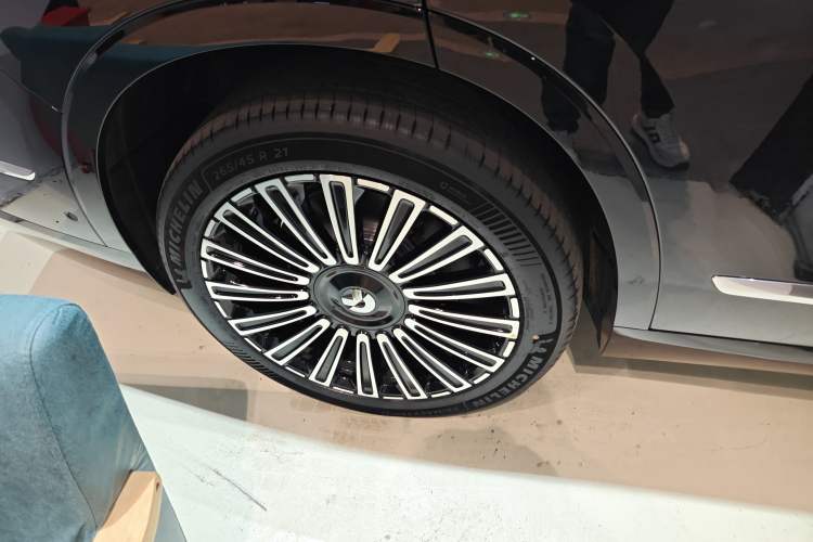 Used Nio ES8 2026 Model 6-seat Executive Luxury Edition Exterior 5