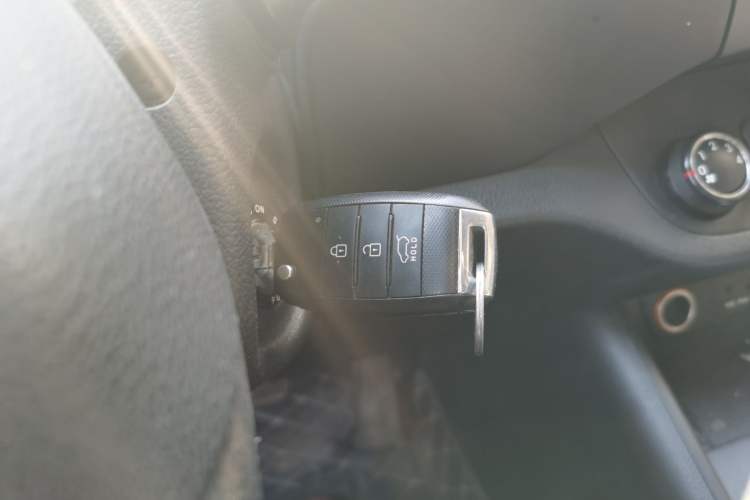 Used Kia Sportage R 2011 2.0L Automatic Two-Wheel Drive GL
