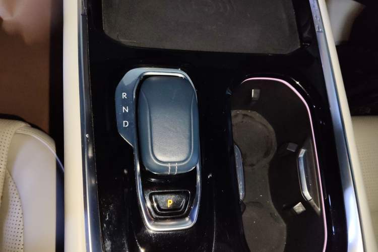 Used Zeekr 009 2022 WE Edition Gear Lever